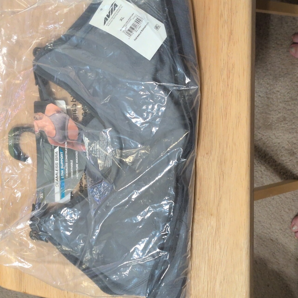 Avia Seamless Bra Size XL - Picture 6 of 6